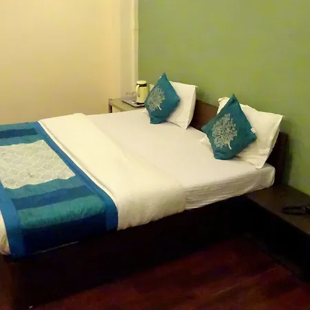 Hotel Blue Moon By Sky Stays-2